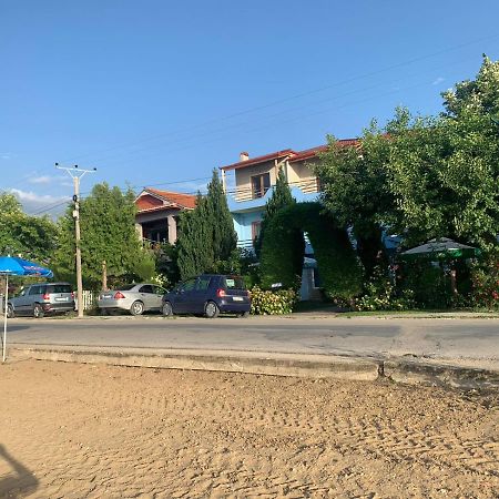 Vila Deni Tushemisht 외부 사진