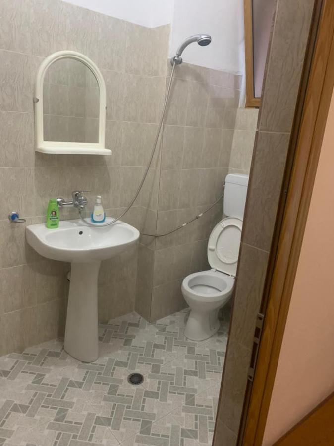 Vila Deni Tushemisht 외부 사진